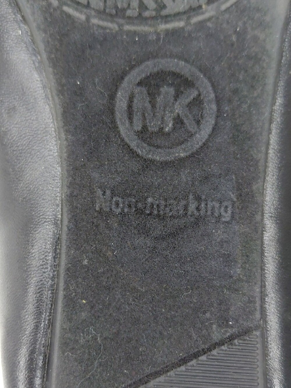 Michael Kors Girls Flat Ballerina Slipper Silver Medallion Sz 1 - Picture 8 of 9